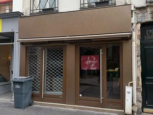 Vente boutique Paris centre 70m2