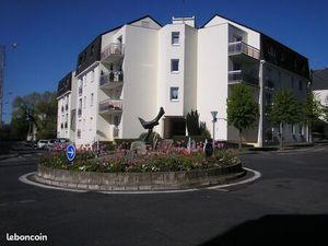 Bel appartement F1 centre ville proche gare et lycée dans résidence sécurisée