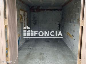 Parking 13 m² Lourdes