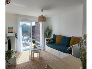 T2 rénové meublé grande terrasse