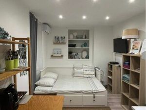 Loue studio entièrement rénové vieux Nice