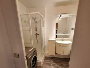 Location appartement 1 pièce 97 m² à Évry-Courcouronnes (91000)