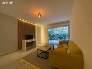 T3 meublé hôpitaux facultés terrasse parking