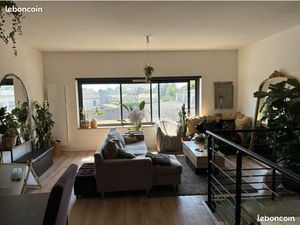 Maison de bourg style loft de 103m2 à louer