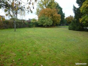 Terrain 410 m² Margaux