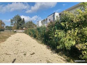 Terrain 620 m² Margaux