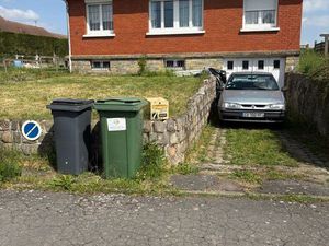 Location 3 pièces étage le reste en commun