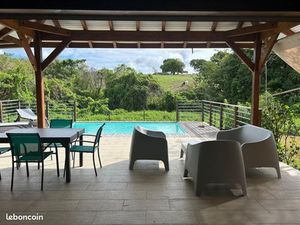 Loue maison T5 meublé 2500 euros hors charges EDF/EAU  entretien piscine compris