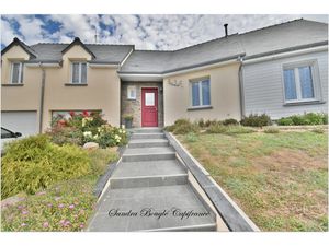 Maison à vendre SAINTE SUZANNE 7 pièce(s) 130m2 234 000€