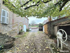 Maison 10 pièces 400 m²