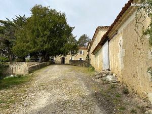 À vendre - Gers Saint Paul de Baïse (32190) - Propriété de caractère XVIIIe siècle - 487K