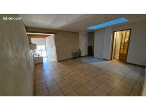 A LOUER T3 La Tour d'Aigues