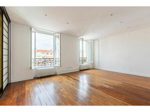 PARIS 14E - VILLAGE DIDOT