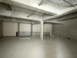 Local commercial de 256m2 à louer à Noisy-Le-Grand 93160