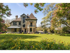 Vente Maison de luxe Saint-Maur-des-Fossés 10 Pièces 500 m² <meta name="description" conte