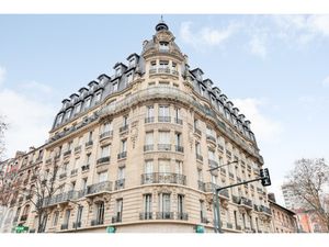 Elégance Parisienne aux portes de Paris-Clichy