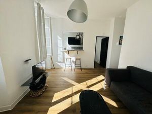 Location appartement 1 pièce 70 m² à Marseille 6 (13006)