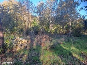 Terrain 1 080 m² Saint Sauveur