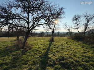 Prés terrain agricole