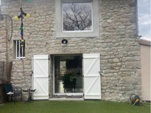 Maison à louer commune de La Souche