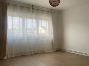 Appartement T3 refait à neuf – 73 m² – Florange – Garage – 900 cc