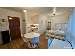 Grand Studio Meublé Rouen Descroizilles Balcon Sud chauffage et eau inclus