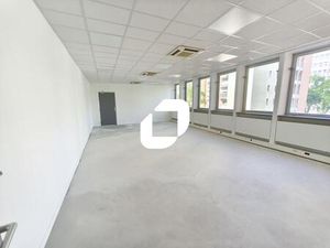 A LOUER  PROCHE METRO