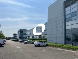 A LOUER  Grands espaces de bureaux - zone logistique