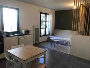 Location appartement 1 pièce 27 m² à Prades-le-Lez (34730)