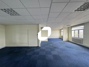 A LOUER  À PARTIR DE 30 M²