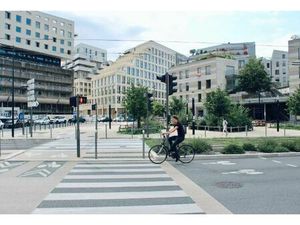 Location appartement 3 pièces 60 m² à Bordeaux (33000)