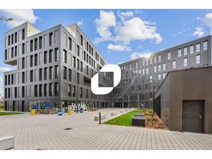 A LOUER  BUREAUX MEUBLES PRETS A L'EMPLOI