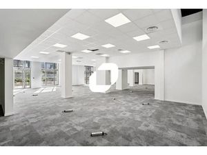 A LOUER  Plateau rénové