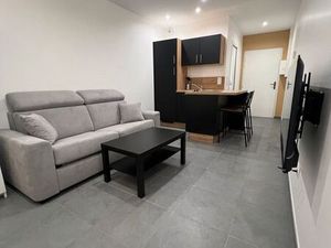 Location appartement 1 pièce 25 m² à Saint-Étienne (42000)