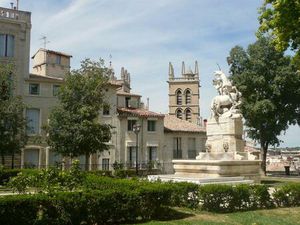 Place de la Canourgue avec une vue incroyable et Garage