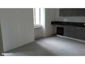 Appartement meublé QUARTIER GARE LAVAL
