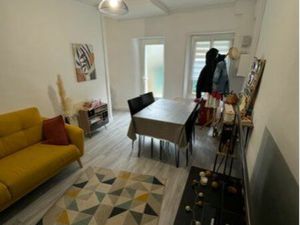 Maison le may sur evre