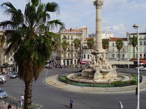 Vente Grand T2 place castellane