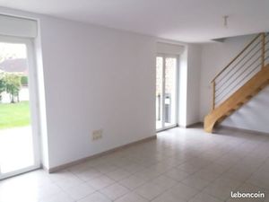 Logement situé dans un corp de ferme disponible de suite