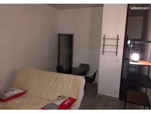 Studio 1 pièce 27 m²
