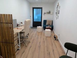 Location local commercial bureau