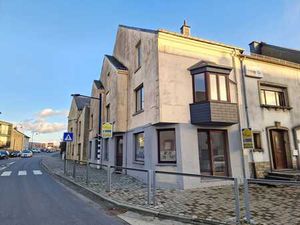 Intéressant immeuble idéal pour de nombreux projets