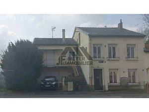 Immeuble de rapport à vendre à ATTON