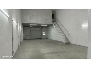 Local d'activité 190 m²