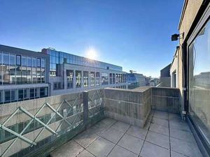 Cinquantenaire - Appartement 1ch. rénové avec terrasse