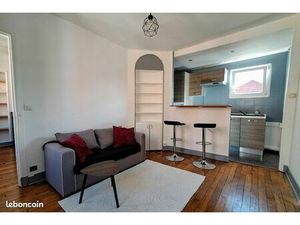 Deux pièces - 35m² - Dernier étage