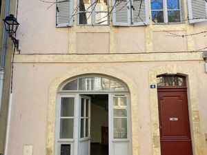 Appartement T2 en souplex avec jardin dans le centre historique