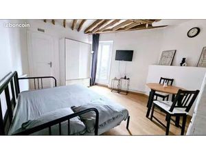 Location au mois. Studio meublé  tout confort - proche HEC  gare et centre-ville