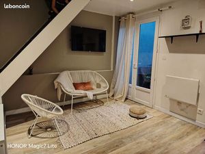 T2 libre avec jardin privé pied du plateau