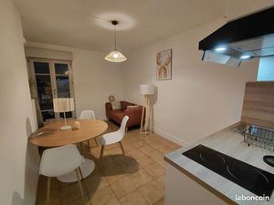 Grand T2 meublé 35m² centre ville de Mâcon rue Rambueau